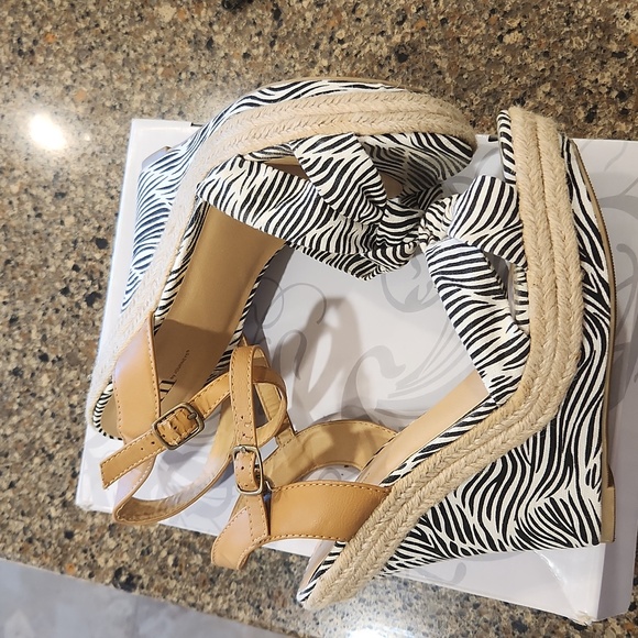 SHI by Journeys Womens 10 - Picture 3 of 12